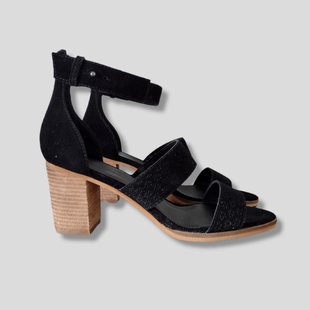 FRYE AND CO. Black Bryn Perf Sandal Size 11M